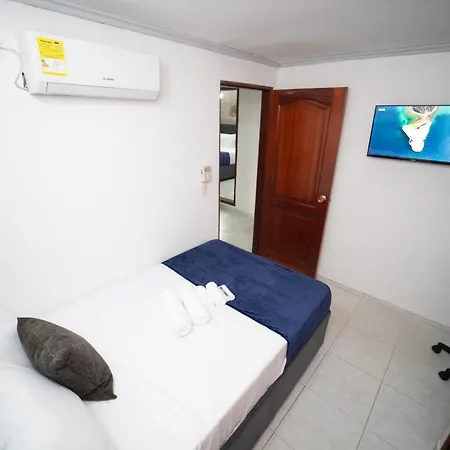 Big Private House With Jacuzzi, Patio, 4 Br *