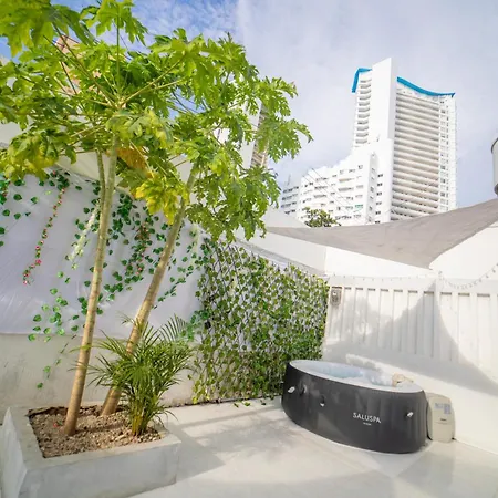 Big Private House With Jacuzzi, Patio, 4 Br Apartamento Cartagena