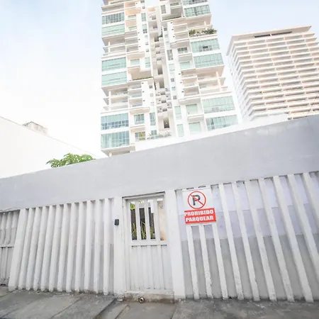 Apartamento Big Private House With Jacuzzi, Patio, 4 Br